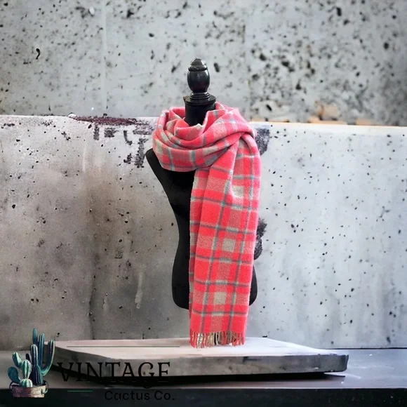 GORGEOUS JCREW PLAID WOOL SCARF w/TASSELS 🧣 - Picture 1 of 8